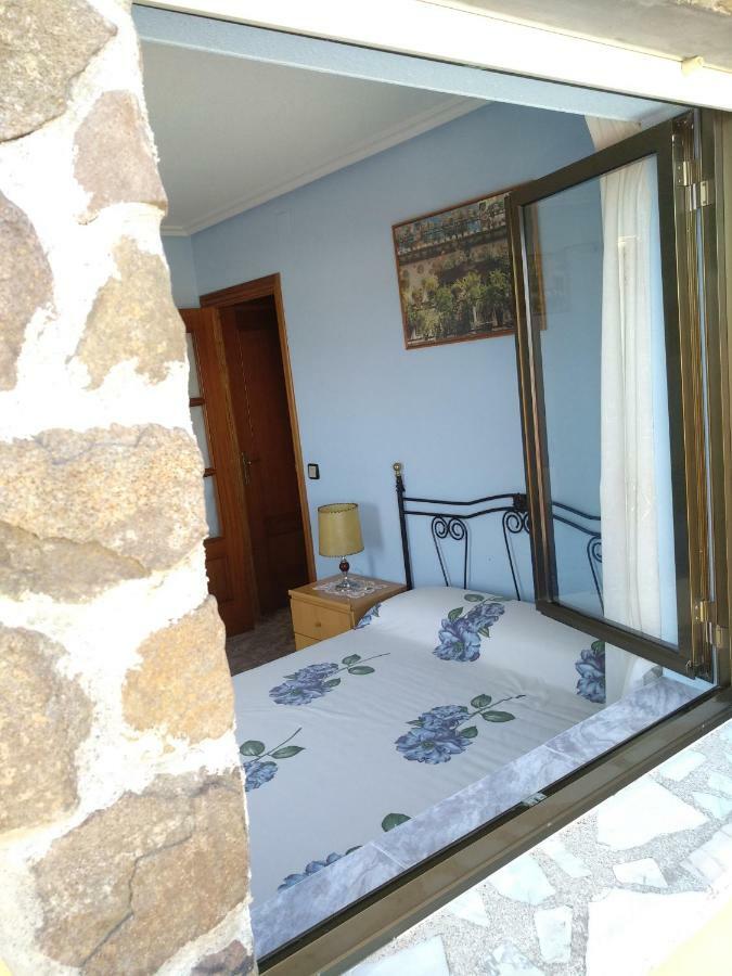 Casa Rural El Carrascal Valdefuentes de Sangusin Exterior photo